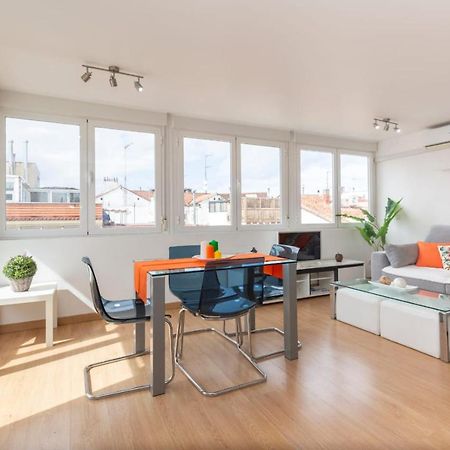 Apartamento Atico Las Letras - Alojamiento De Temporada Madrid Exterior foto
