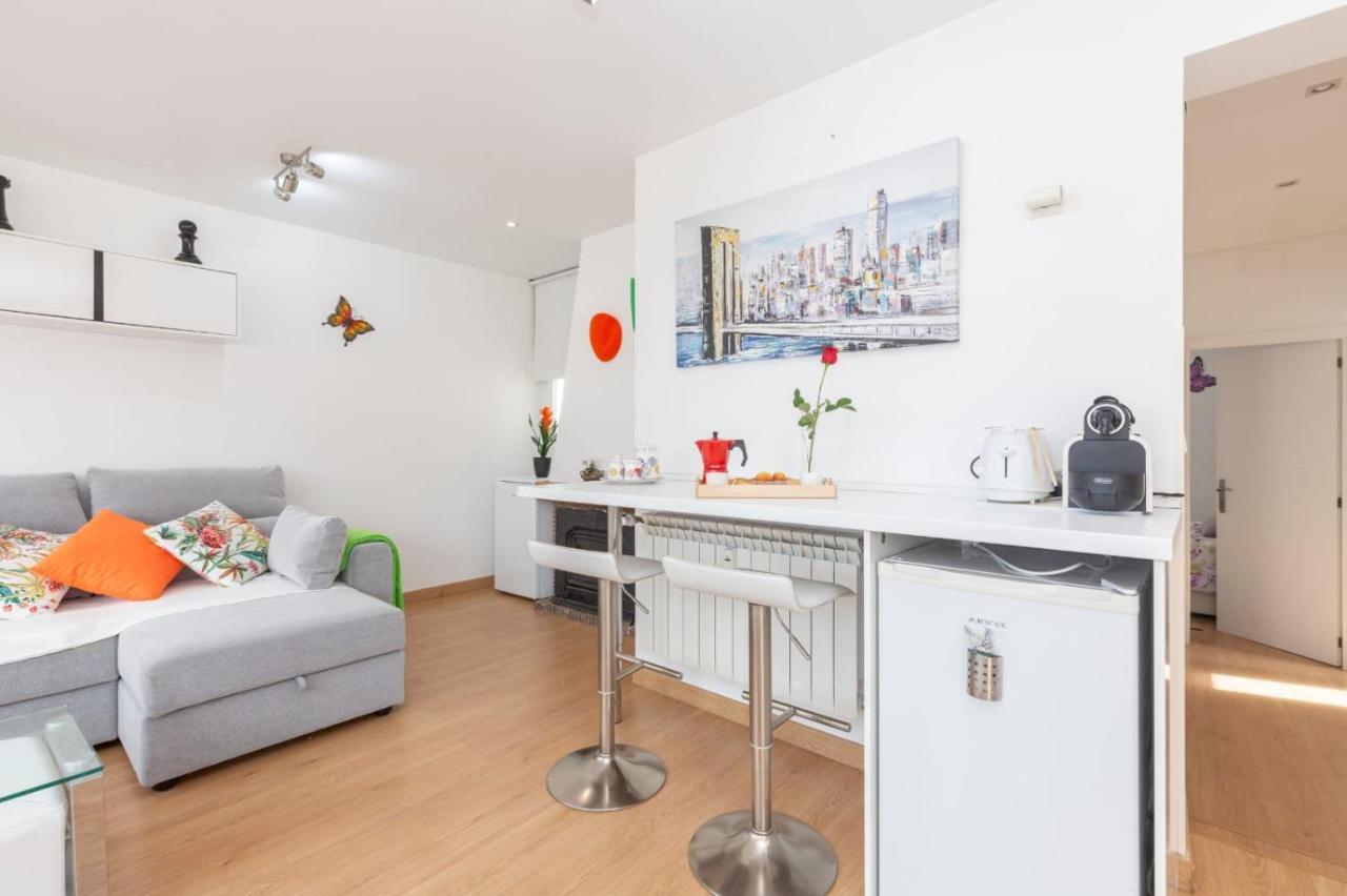 Apartamento Atico Las Letras - Alojamiento De Temporada Madrid Exterior foto