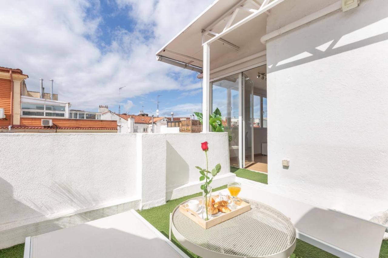 Apartamento Atico Las Letras - Alojamiento De Temporada Madrid Exterior foto